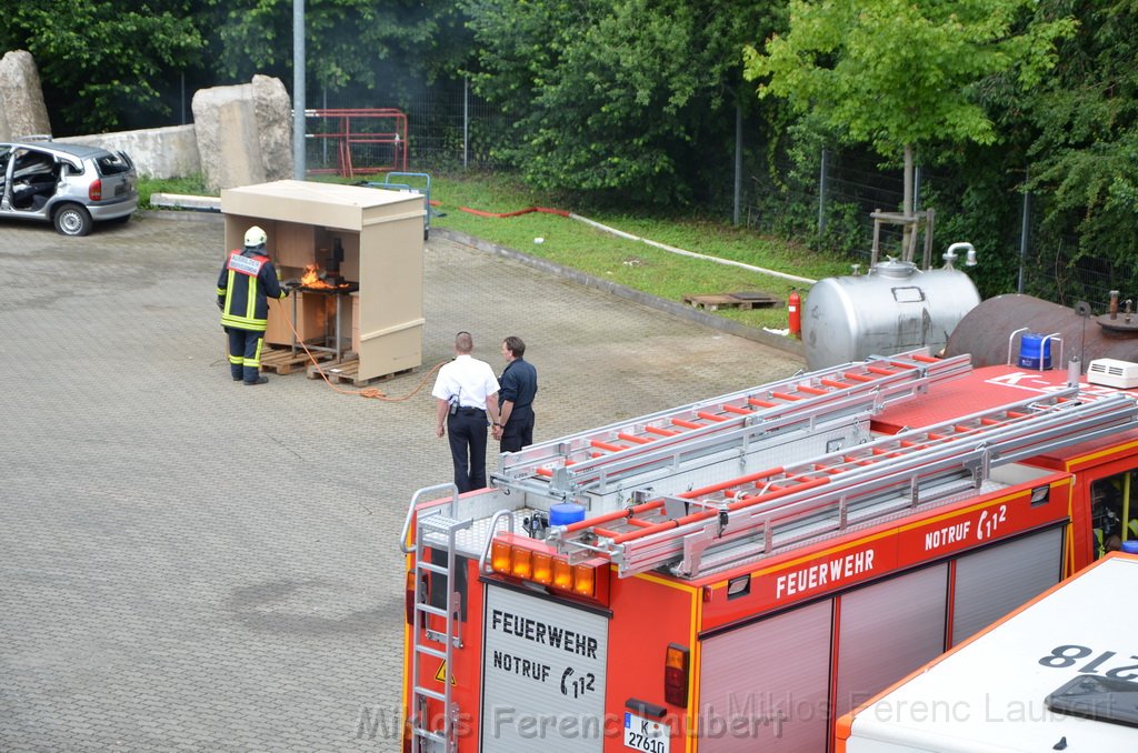 Tag der Offenen Tuer BF Koeln Weidenpesch Scheibenstr P520.JPG